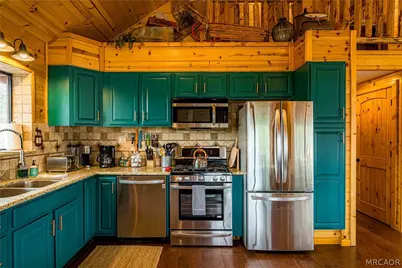 1127 Crags Lane, Fawnskin, CA 92333 - Photo 15