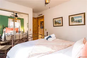 1127 Crags Ln, Fawnskin, CA 92333 - Photo 23