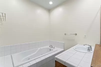 27487 North Bay Road, Lake Arrowhead, CA 92352 - Photo 31