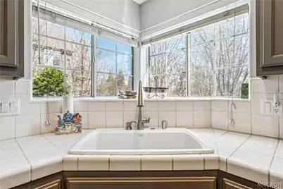 27487 North Bay Road, Lake Arrowhead, CA 92352 - Photo 15