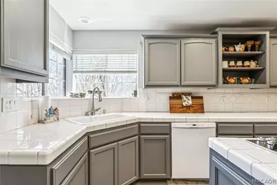 27487 North Bay Road, Lake Arrowhead, CA 92352 - Photo 13