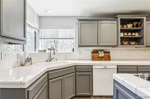 27487 N Bay Rd, Lake Arrowhead, CA 92352 - Photo 17