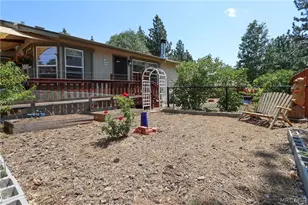 561 San Bernardino Ave, Sugarloaf, CA 92386 - Photo 9