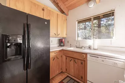 41789 Comstock Lane, Big Bear Lake, CA 92315 - Photo 19