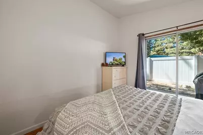 921 Wendy Avenue, Big Bear City, CA 92314 - Photo 15