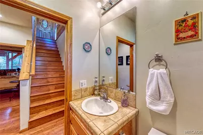 863 Grass Valley Road, Lake Arrowhead, CA 92352 - Photo 13