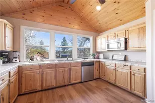 40177 Lakeview Dr, Big Bear Lake, CA 92315 - Photo 9