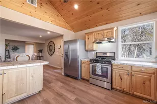 40177 Lakeview Dr, Big Bear Lake, CA 92315 - Photo 11