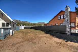 925 W Fairway Blvd, Big Bear City, CA 92314 - Photo 1