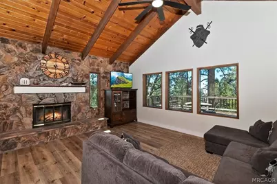 30573 Live Oak Drive, Running Springs, CA 92382 - Photo 13