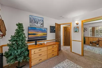 487 Villa Grove Avenue, Big Bear City, CA 92314 - Photo 27