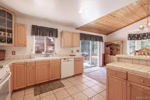 1030 Jasper Dr, Big Bear City, CA 92314 - Photo 13