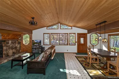 843 Victoria Lane, Sugarloaf, CA 92386 - Photo 5