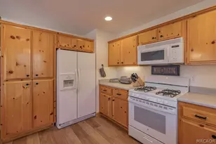 1639 Columbine Dr, Big Bear City, CA 92314 - Photo 15