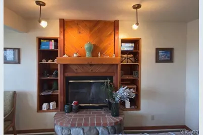 33466 Angeles Drive, Green Valley Lake, CA 92341 - Photo 27