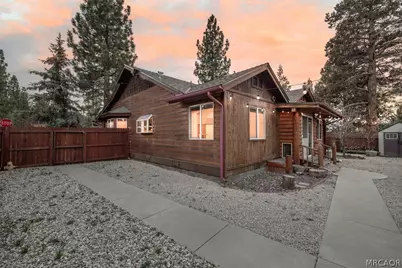 457 E Mountain View Boulevard, Big Bear City, CA 92314 - Photo 9