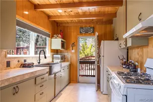 43656 Ridgecrest Dr, Big Bear Lake, CA 92315 - Photo 13