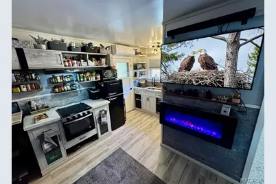 209 Dawn Drive, Big Bear City, CA 92314 - Photo 9