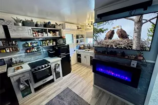 209 Dawn Dr, Big Bear City, CA 92314 - Photo 9