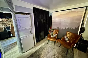 209 Dawn Dr, Big Bear City, CA 92314 - Photo 17