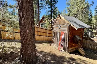 209 Dawn Dr, Big Bear City, CA 92314 - Photo 25