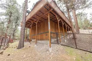 143 Santa Barbara Ave, Sugarloaf, CA 92386 - Photo 23