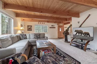 143 Santa Barbara Avenue, Sugarloaf, CA 92386 - Photo 5