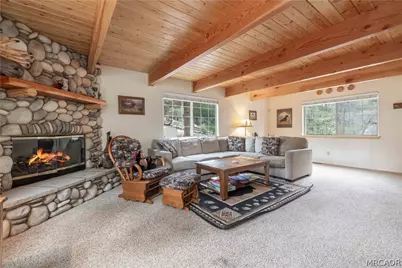 143 Santa Barbara Avenue, Sugarloaf, CA 92386 - Photo 5