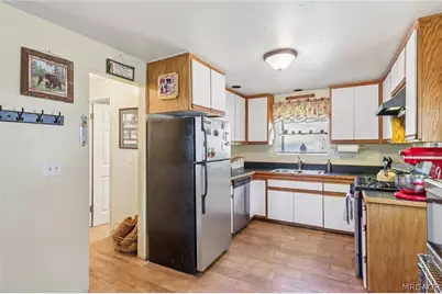805 Antelope Mountain Drive, Big Bear City, CA 92314 - Photo 13