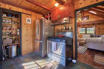 38598 Talbot Drive, Big Bear Lake, CA 92315 - Photo 17