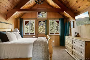 43399 Shasta Rd, Big Bear Lake, CA 92315 - Photo 23