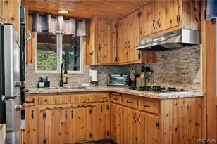 43399 Shasta Rd, Big Bear Lake, CA 92315 - Photo 15