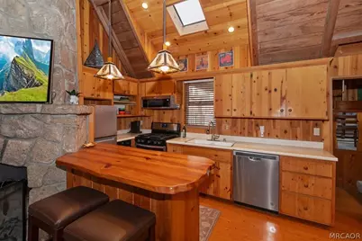 295 Sunset Drive, Lake Arrowhead, CA 92352 - Photo 13