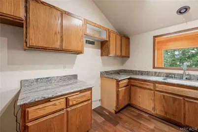 39470 Lake Drive, Big Bear Lake, CA 92315 - Photo 13