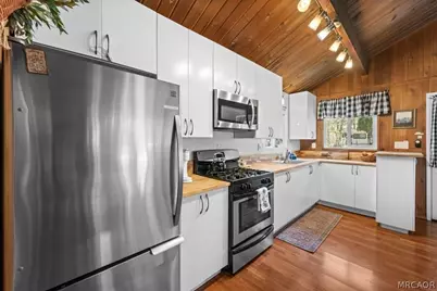 513 Elysian Boulevard, Big Bear City, CA 92314 - Photo 7