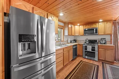 418 Sunset Lane, Sugarloaf, CA 92386 - Photo 11