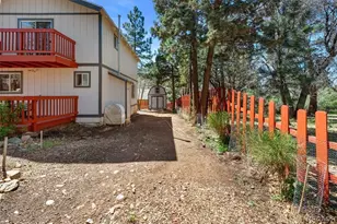 418 Sunset Ln, Sugarloaf, CA 92386 - Photo 37