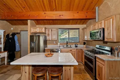 43335 Bow Canyon Road, Big Bear Lake, CA 92315 - Photo 17