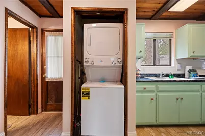 43132 Grizzly Road, Big Bear Lake, CA 92315 - Photo 15