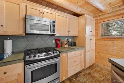 42133 Brownie Lane, Big Bear Lake, CA 92315 - Photo 21