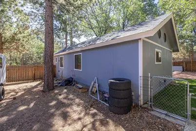 562 Wabash Lane, Sugarloaf, CA 92386 - Photo 33