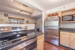 562 Wabash Ln, Sugarloaf, CA 92386 - Photo 5