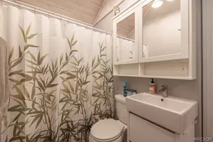 562 Wabash Ln, Sugarloaf, CA 92386 - Photo 9