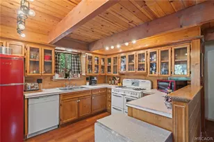 2160 Mariposa Ln, Big Bear City, CA 92314 - Photo 7