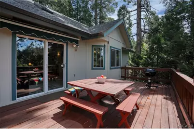 196 B Lane, Lake Arrowhead, CA 92352 - Photo 9