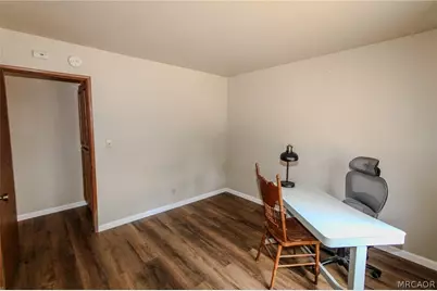 1084 Hugo Lane, Big Bear City, CA 92314 - Photo 19