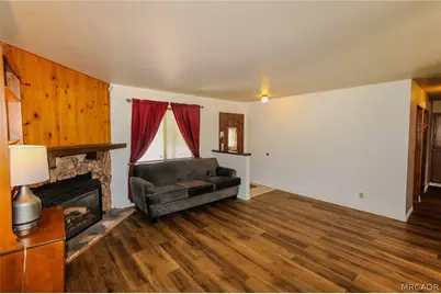 1084 Hugo Lane, Big Bear City, CA 92314 - Photo 5