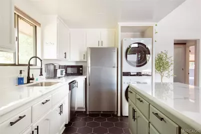 1409 Malabar Way, Big Bear City, CA 92314 - Photo 23