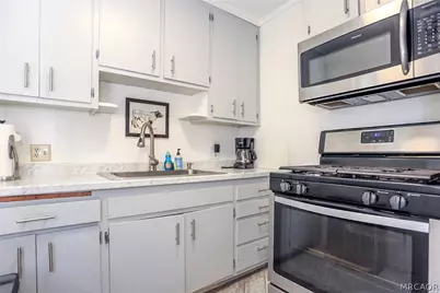 816 W Rainbow Boulevard, Big Bear City, CA 92314 - Photo 5