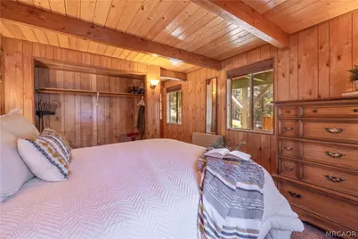 1109 Brookside Lane, Fawnskin, CA 92333 - Photo 29